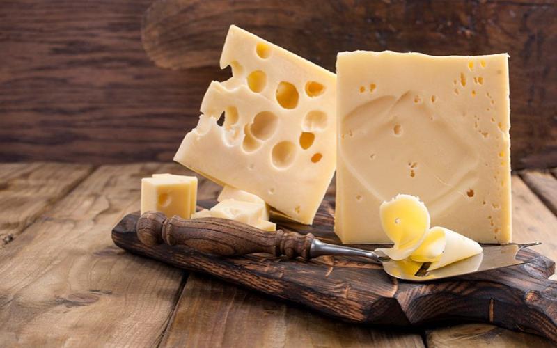 Borden and Crystal Farms Spice Up the $15 Billion Sliced Cheese Market