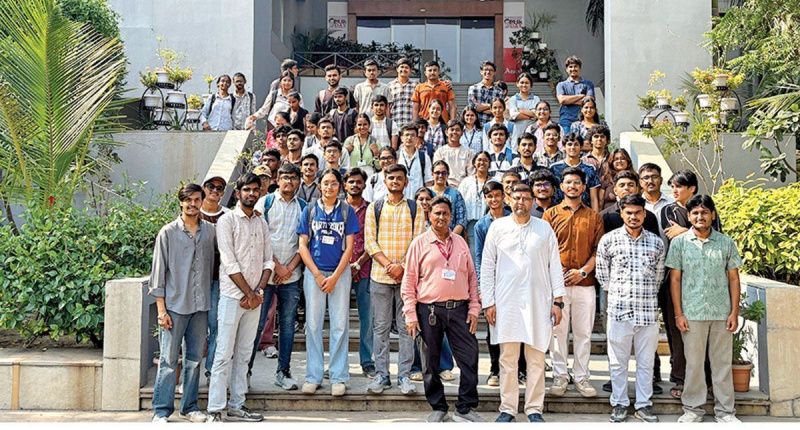 Engineering Students Examined Dairy Automation at AmulFed Dairy