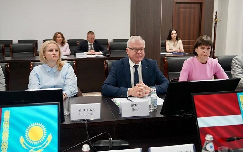 Казахстан и Латвия обсудили транзит агропродукции через Балтийский регион