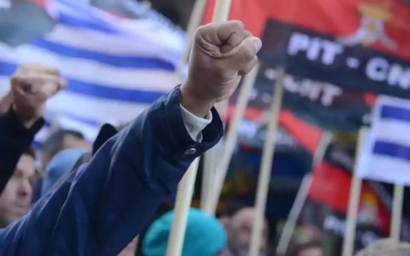 Uruguayan Dairy Workers Join Nationwide Strike Amid Labor Crisis