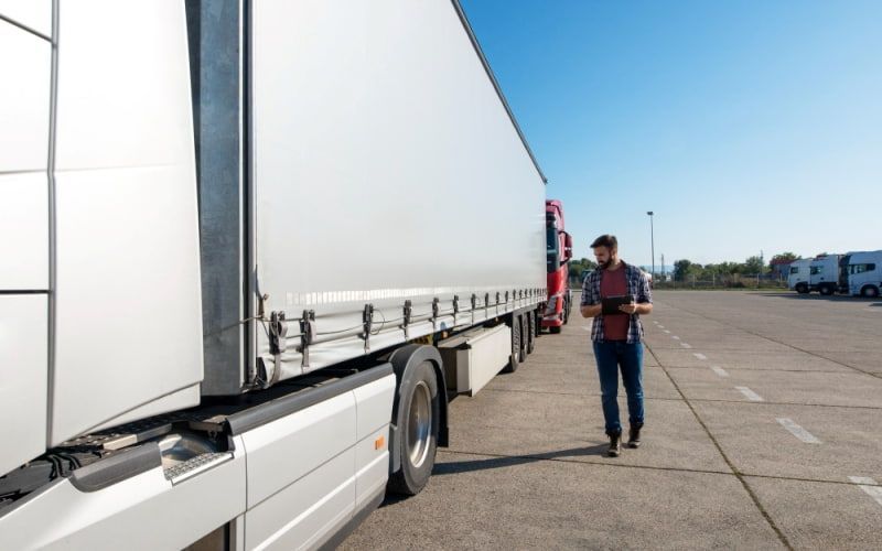 Казахстанские поставщики вновь сообщают о задержках молочной продукции на границе с Россией