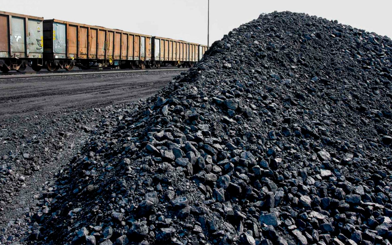 В отдаленных районах создаются запасы угля, газа и продовольствия