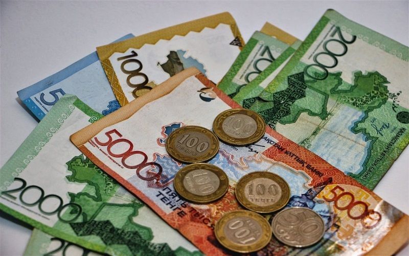 Нацбанк Казахстана удержал базовую ставку на уровне 18%