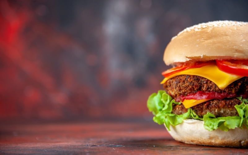 UK Must Halve Meat & Dairy Consumption to Meet 2050 Net-Zero Target, Says Climate Change Committee