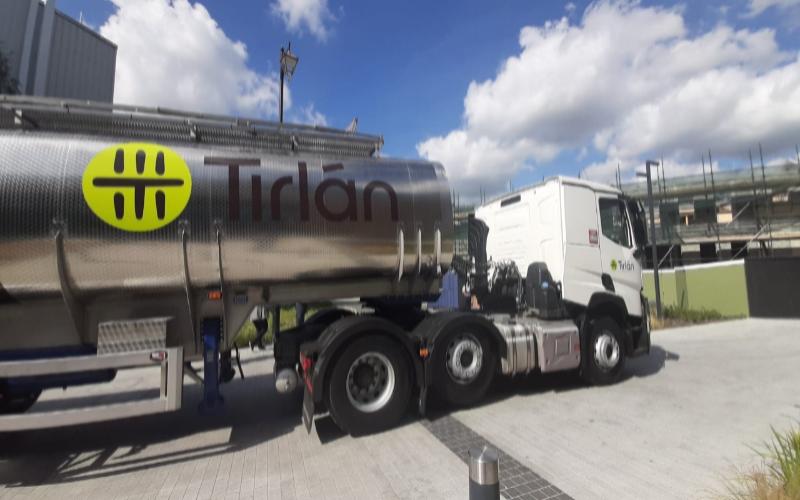 Tirlán Lowers Milk Price for March Supplies