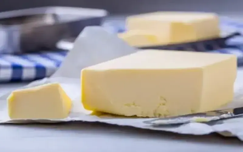 European Dairy Markets Face Pressure as Cheese and Milk Powder Prices Align