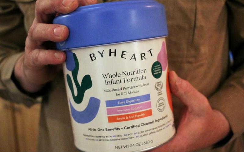 إدارة الغذاء والدواء تنتقد تجار التجزئة لعدم سحب تركيبة حليب الأطفال ByHeart المستدعاة