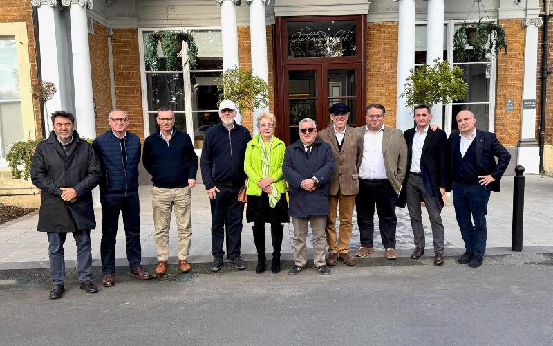 İtalyan Kooperatifi Granarolo, Birleşik Krallık Süt Tedarikçisi West Horsley Dairy'i Satın Aldı