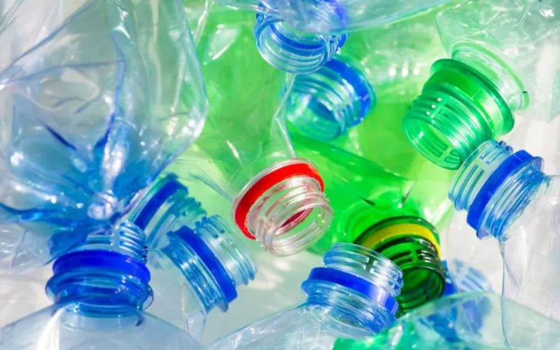 Coca-Cola, Danone и Nestle обвиняются в вводящих в заблуждение экологических заявлениях