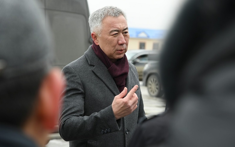 Серик Жумангарин встретился с туркестанскими производителями хлопка и тепличных овощей