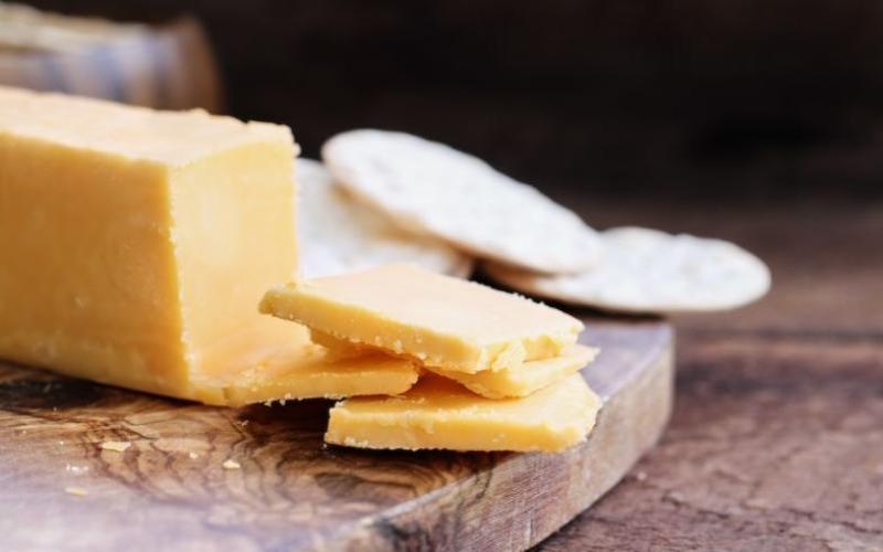 Productor de Lácteos en California Retira Queso Crudo en Medio de Investigación sobre E. coli