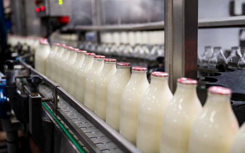 استدعاء حليب خالي الدسم في منطقة الغرب الأوسط في الولايات المتحدة بسبب خطر التلوث