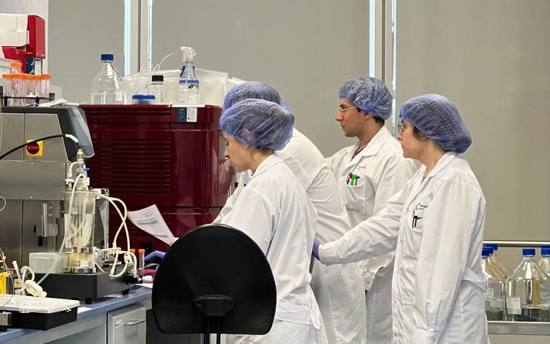 Arjantinli Biyoteknoloji Firması, Süt RNA Üretimi İçin Galiçya'ya Genişliyor