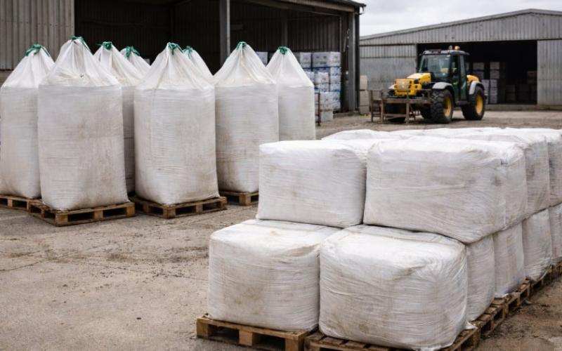 El aumento de los costos de insumos desafía a los productores lecheros en medio del conflicto en Medio Oriente