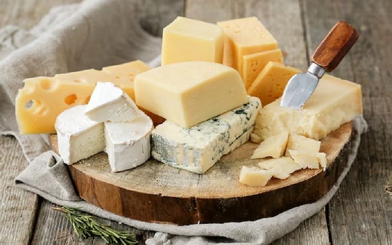 How Effective is Cheese Tasting in the Local Market: BTL Marketing in the Food Industry?