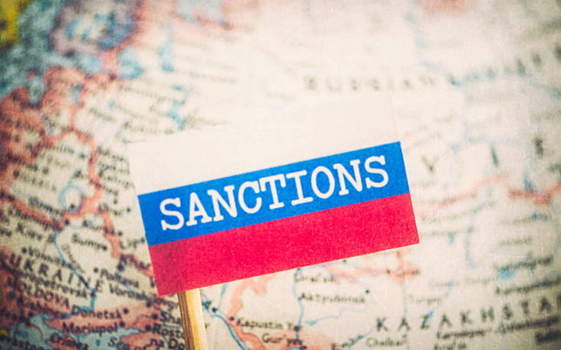 Данкверт призвал бороться с "челночным" ввозом в Россию санкционных сыров и колбас Данкверт призвал бороться с "челночным" ввозом в Россию санкционных сыров и колбас