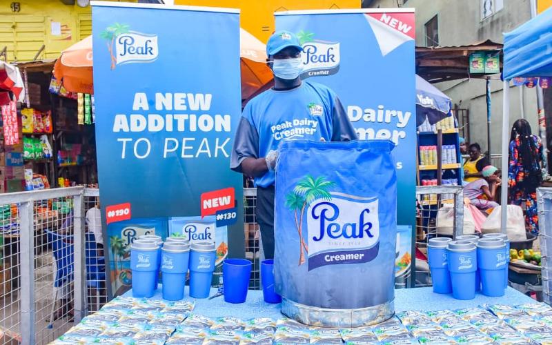 FrieslandCampina WAMCO Nijerya'da Yenilikçi Peak Sütlü Krema Tanıtıyor