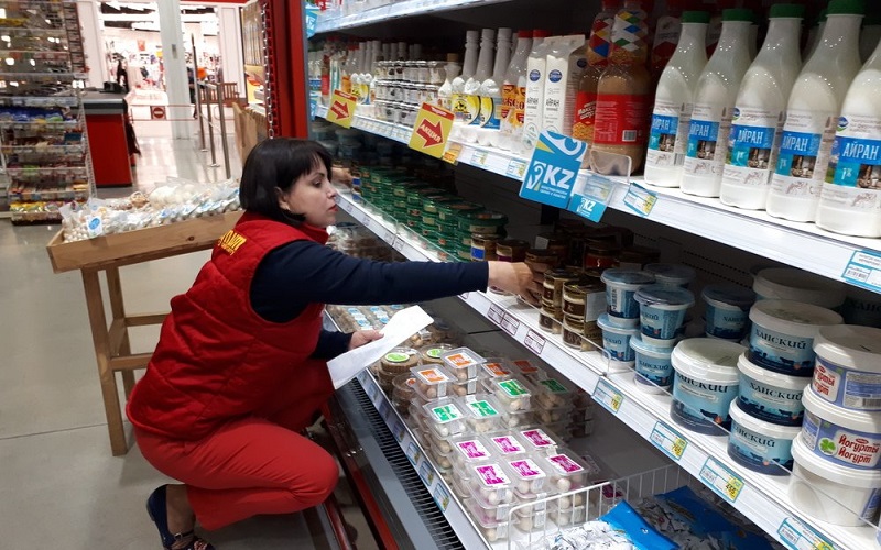В Казахстане подешевели некоторые социально значимые продукты