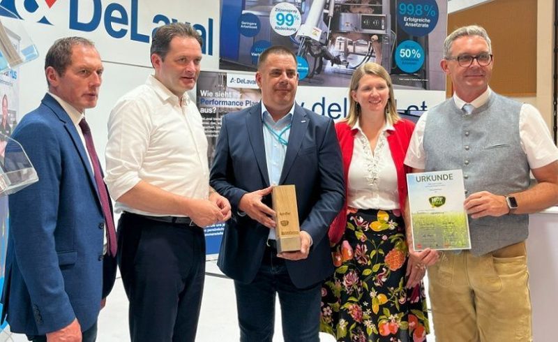 Компания DeLaval Plus удостоена престижной премии Golden HofGenie Innovation Award на выставке EuroTier в  Австрии