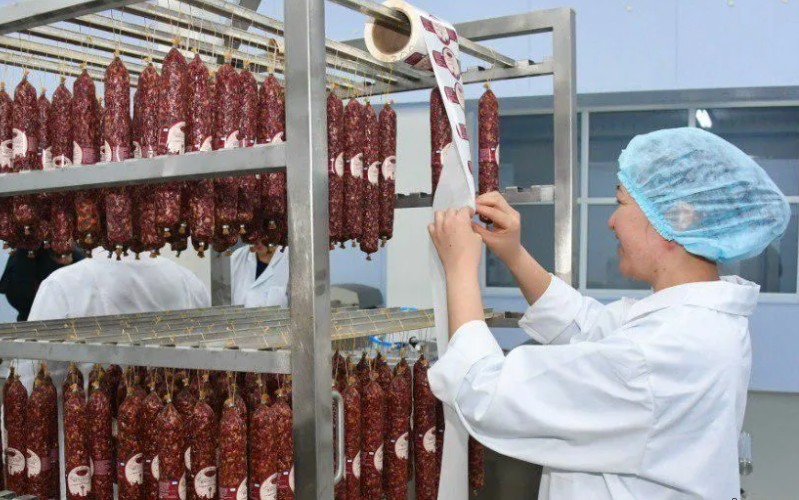 Казахстан в прошлом году импортировал мясных изделий в 262 раза больше, чем вывез зарубеж Казахстан в прошлом году импортировал мясных изделий в 262 раза больше, чем вывез зарубеж