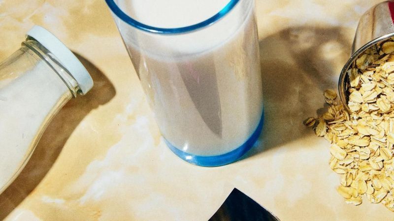 Lawmakers Urge FDA to Enforce Dairy Labeling Standards