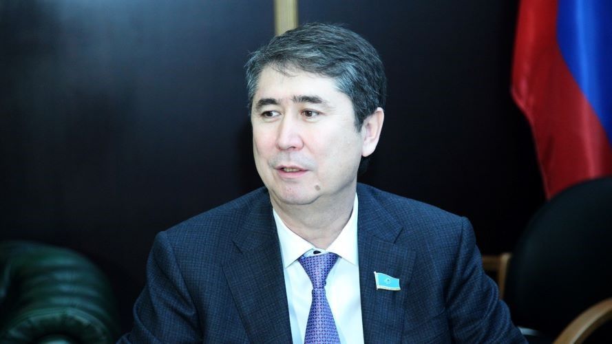 Ерлан Барлыбаев: Представители отрасли строят завод за 10 миллиардов, а потом приходит новый министр и меняет правила игры