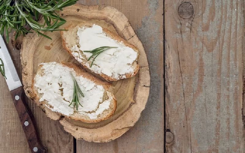 Sales of soft cheeses in Russia outpace other dairy market categories