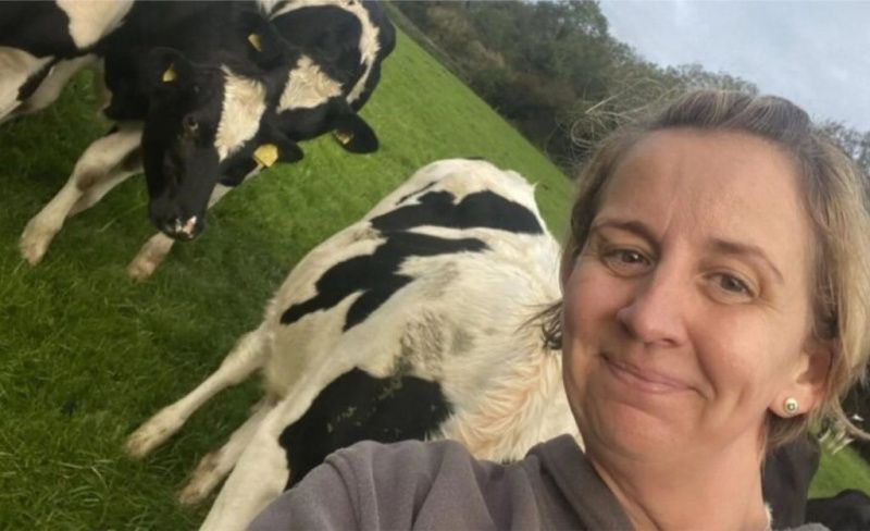 Marie Stephenson'ın Süt İneği Meydan Okuması Çiftçilerin Refahına Dikkat Çekiyor