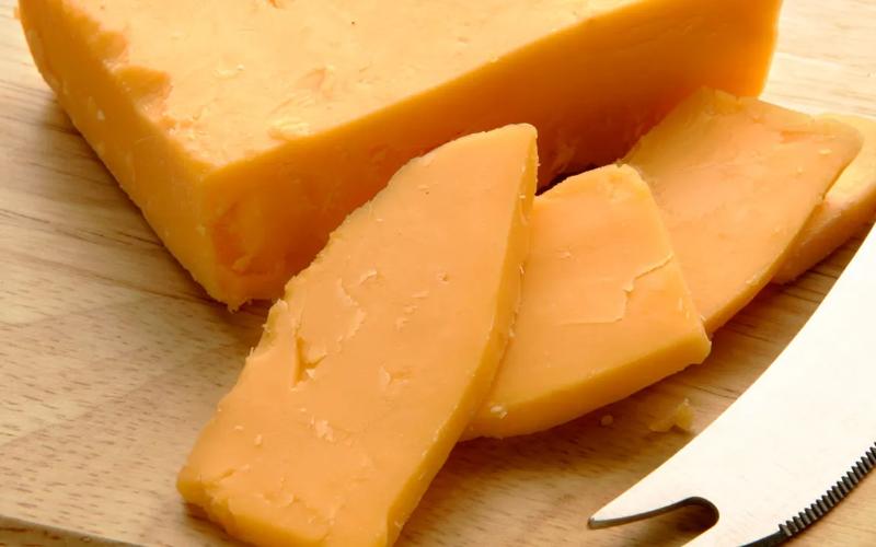 E. coli Outbreak in Raw Cheddar Cheese Sparks Safety Concerns