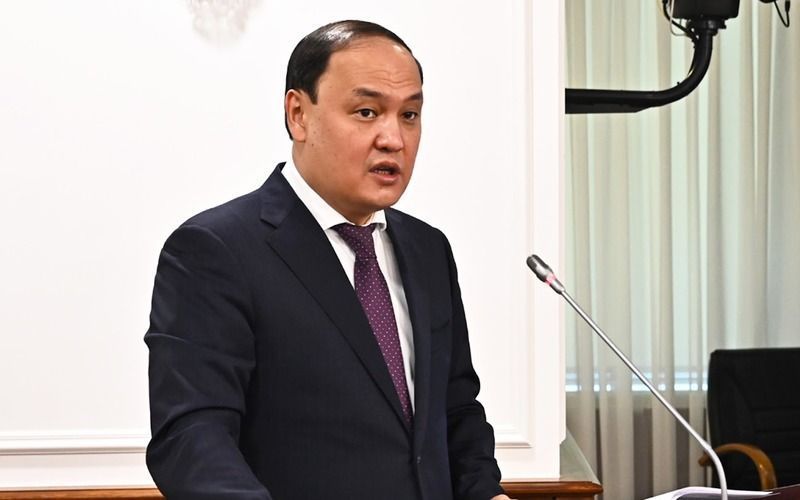 Ербол Карашукеев: Минсельхоз Казахстана увеличит господдержку на обновление сельхозпарка