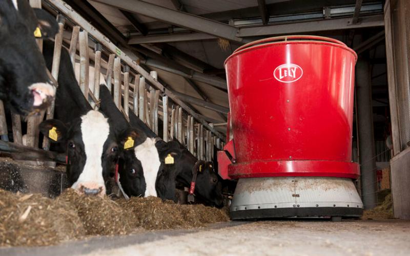 Taiwan Develops Robots to Enhance Dairy Farm Efficiency and Sustainability