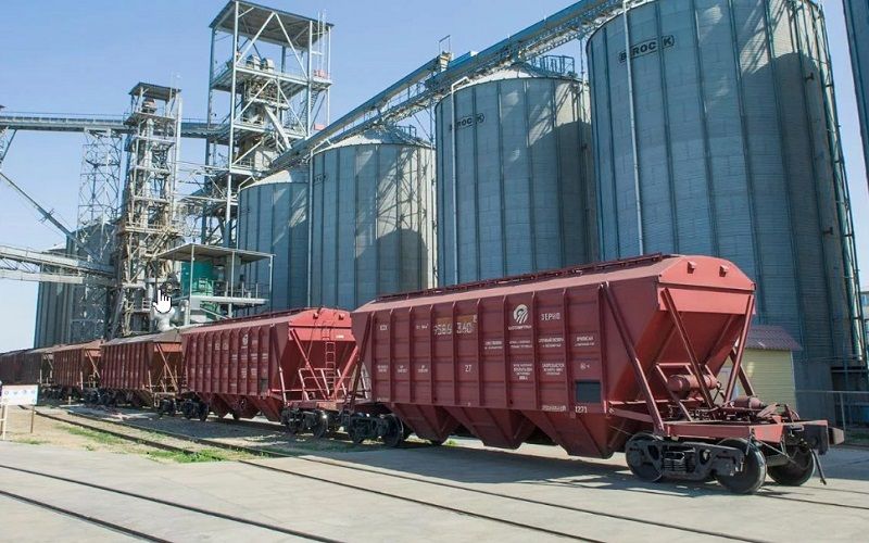КТЖ запретил прием зерна и муки в контейнерах в направлении Китая