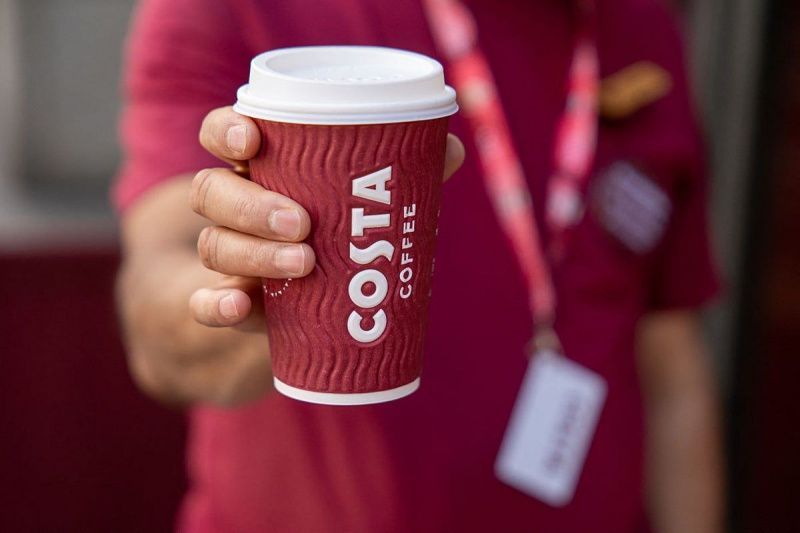 Greggs, İngiltere'de Lider Kahve Zinciri Olarak Costa'yı Geride Bıraktı