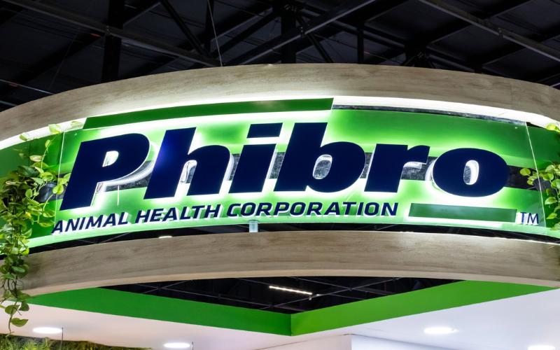 Phibro Animal Health mantiene la estabilidad con dividendo trimestral en el sector lácteo