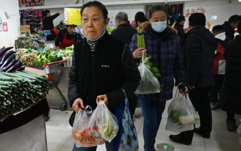 Çin-ABD ticaret savaşı, Pekin'in tarifeleri uygulamaya koymasıyla kızışıyor
