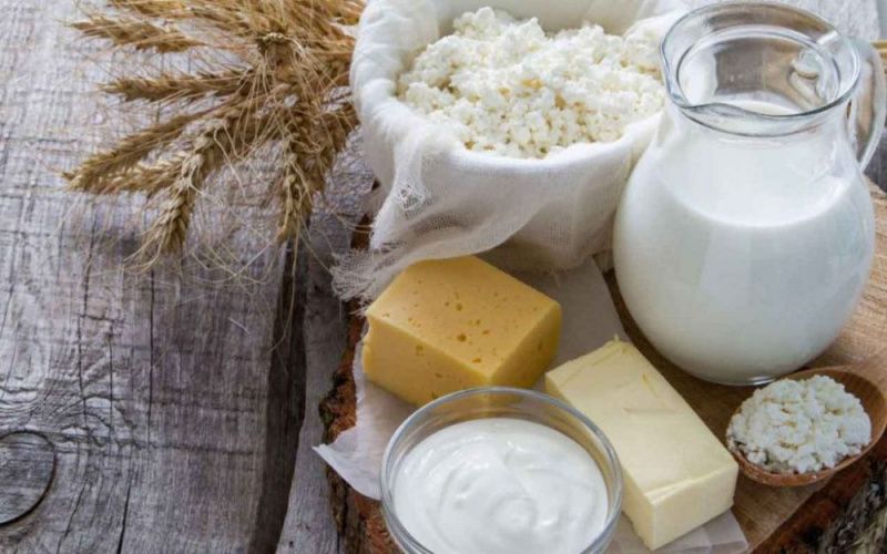 За пять лет казахстанцы стали меньше есть молока и молочной продукции