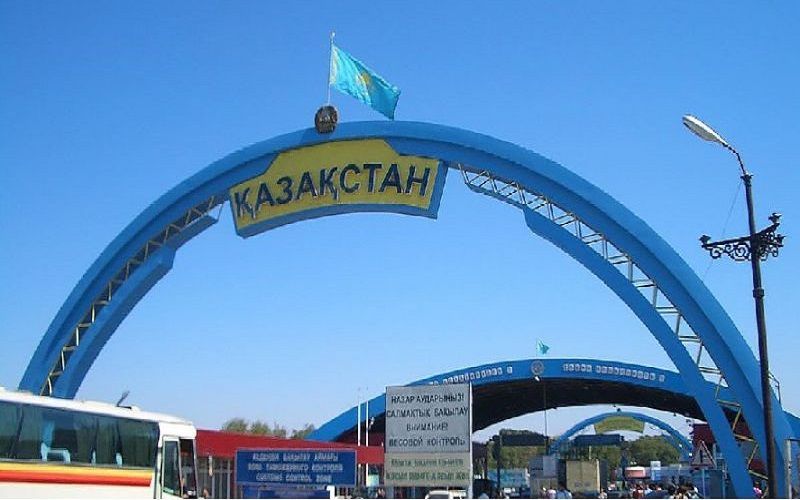 Касым-Жомарт Токаев предложил расширить пропускную способность на пограничных переходах с Россией