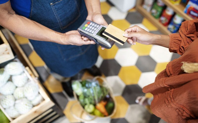 Россияне сокращают расходы на продукты