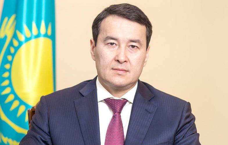 Алихан Смаилов поручил усилить контроль за ростом цен на продовольственные товары в Казахстане