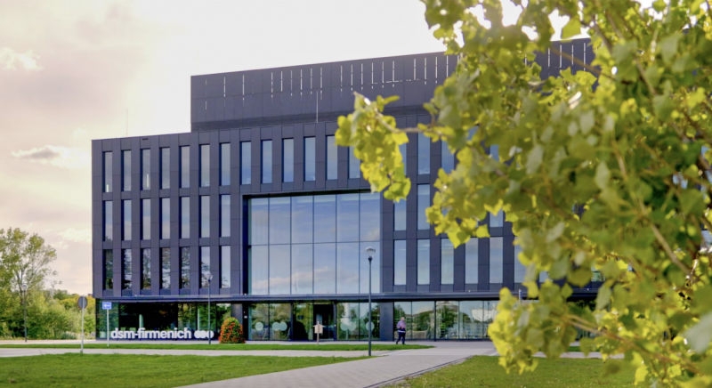 dsm-firmenich inaugura en Delft un centro de innovación con laboratorios para productos lácteos