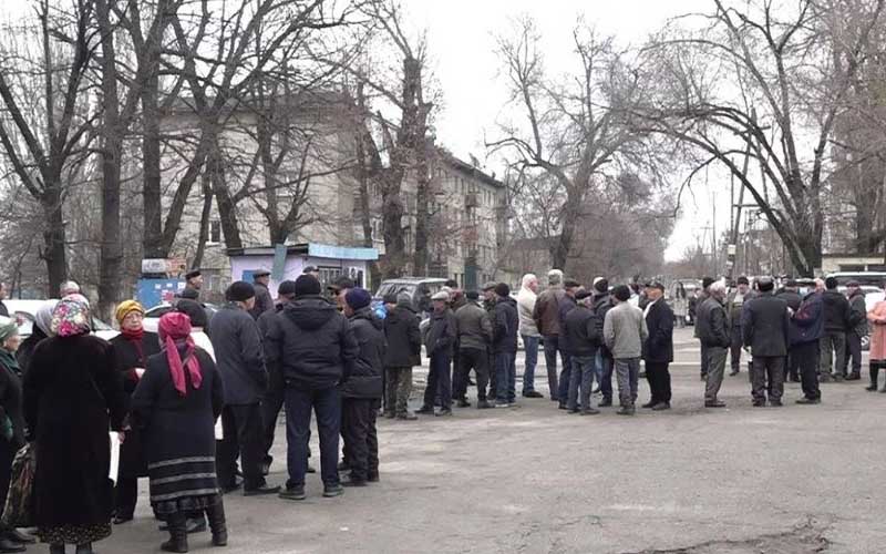Земельный скандал: более 500 сельчан Алматинской области не могут получить свои паевые участки от крупного агрохолдинга