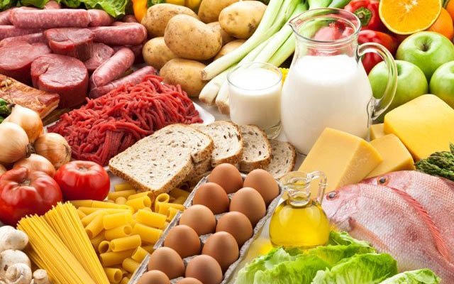 Стоимость основных продуктов питания снизилась в Казахстане