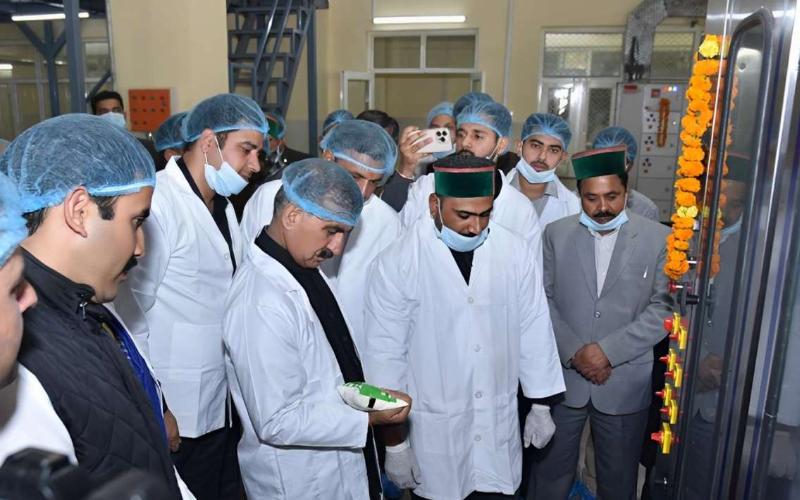 Himachal Pradesh Hükümeti Süt Çiftçilerine Destekleri Artırıyor