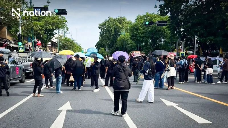 Thai Dairy Farmers Protest Against Milk Powder Imports Amid Market Glut