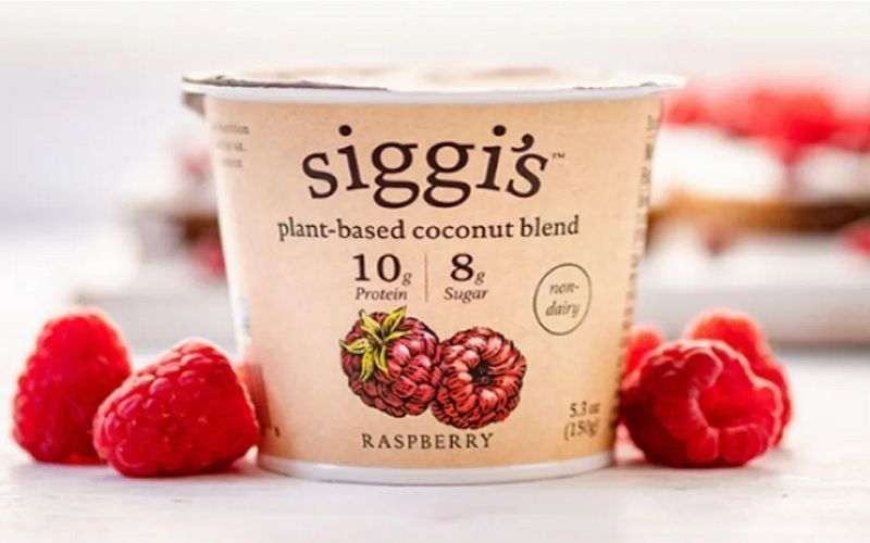 Yogurt manufacturer will pay $10 thousand to give up the phone for a month
