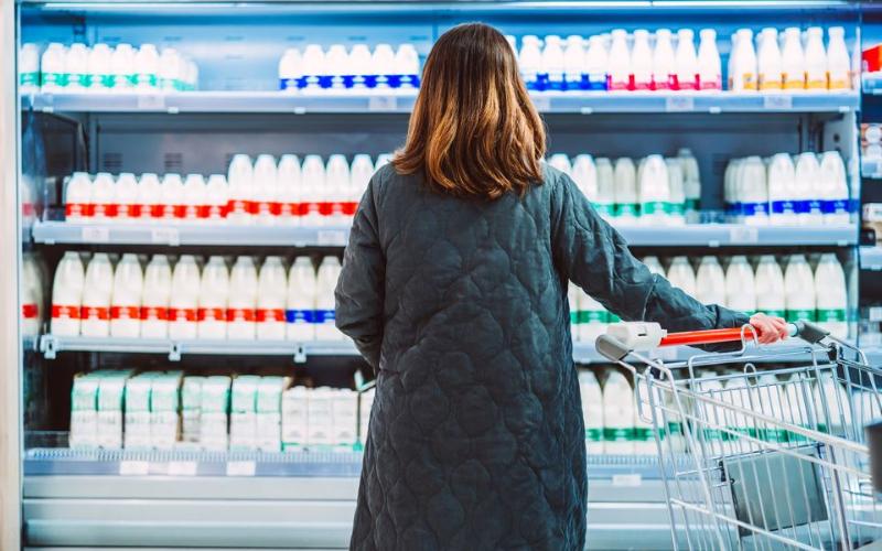 Irish Dairy Farmers Protest Against Supermarket Price Reductions