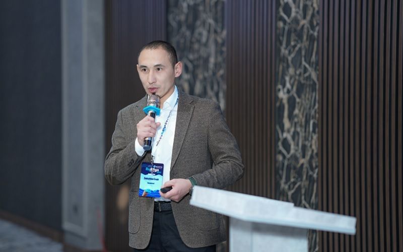 «Гормолзавод» Кокшетау: как Ерсаин Жаксылыков перестраивает молочное производство вокруг роботов, воды и мороженого