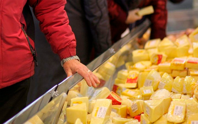 Сыр подорожал в Казахстане на 30% за год