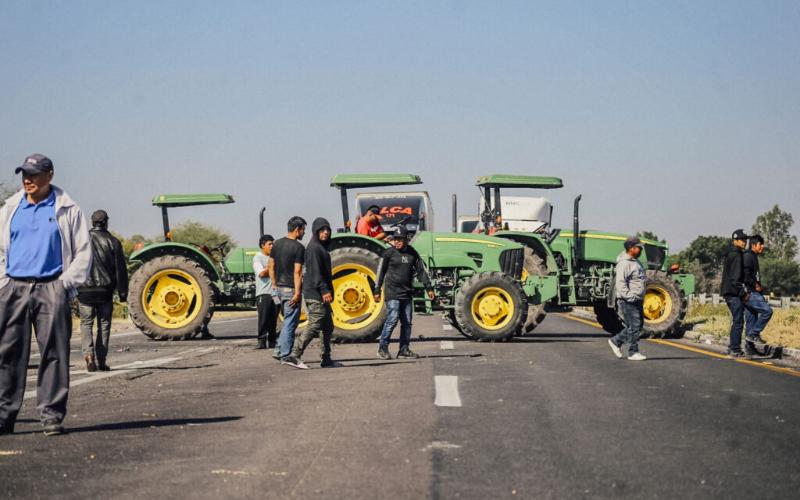 Agricultural Blockades in Mexico Threaten Dairy Supply Chain and Commerce