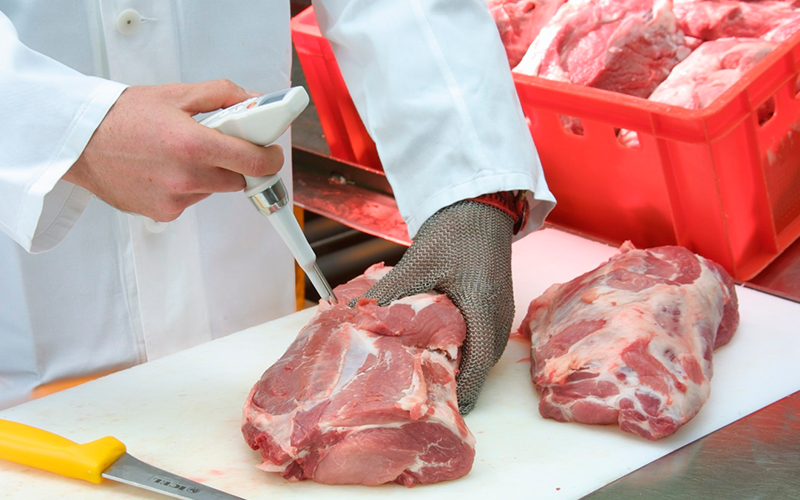 Госветеринарная служба проверяет качество продуктов питания на рынках Госветеринарная служба проверяет качество продуктов питания на рынках